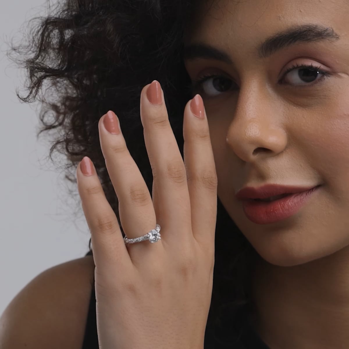 product video 2 for 3 2/5 ctw Round Lab Grown Diamond Ribbon Engagement Ring