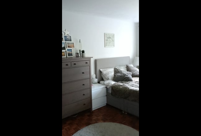 Double room in clean flat short term Main Photo