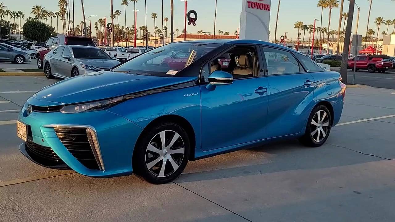 USED 2020 TOYOTA MIRAI BASE at Tustin Toyota (USED) P14071 on Vimeo