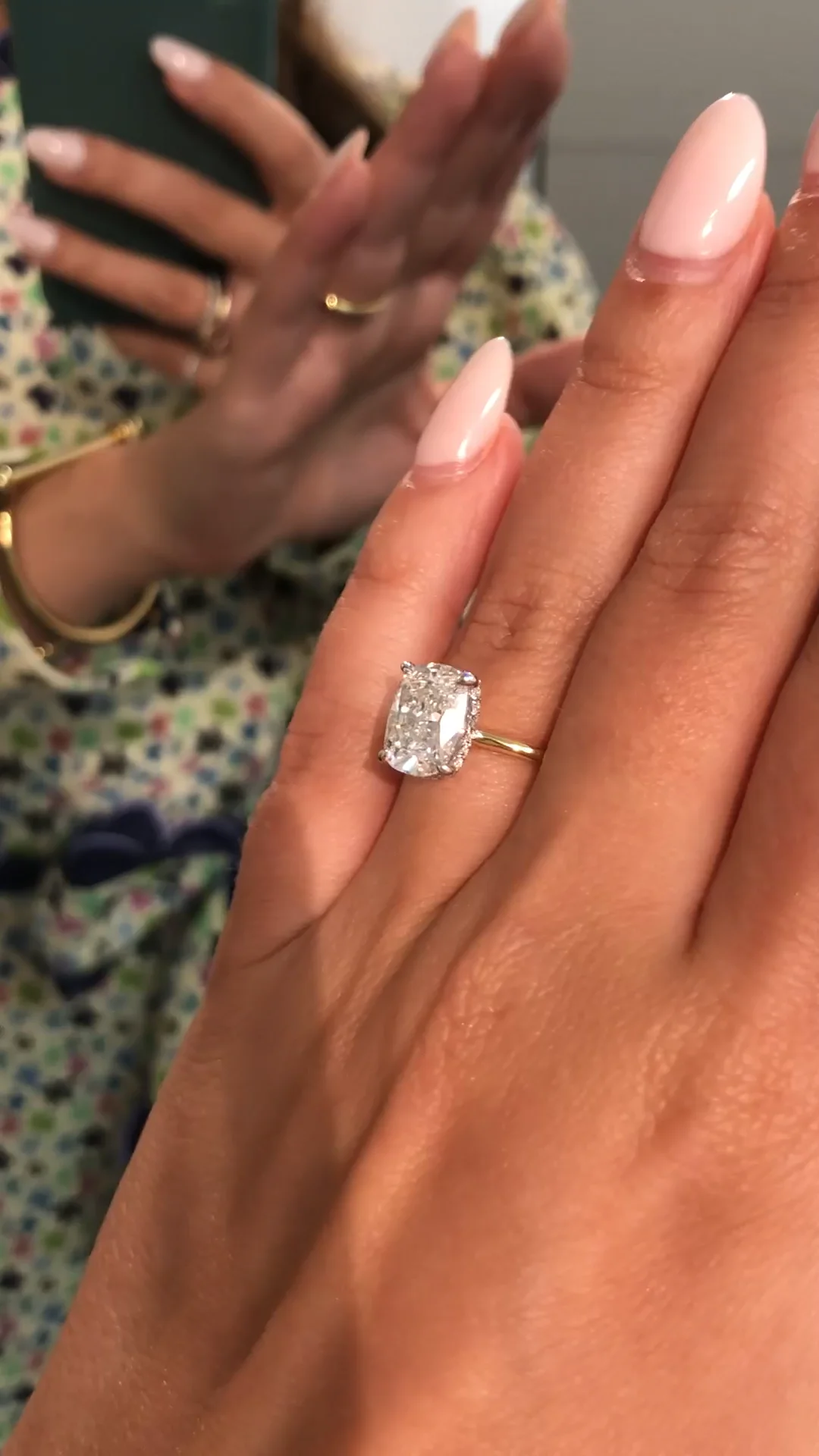 2.7 carat cushion cut diamond discount