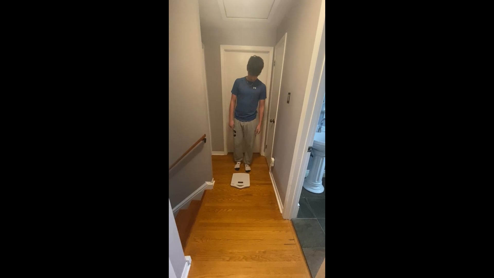 Watch kadin mccready's Weight: 185 pounds