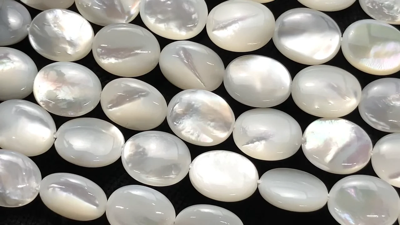 高品質ホワイトシェル（白蝶貝）AAA オーバル10×8×4mm 1/4連～1