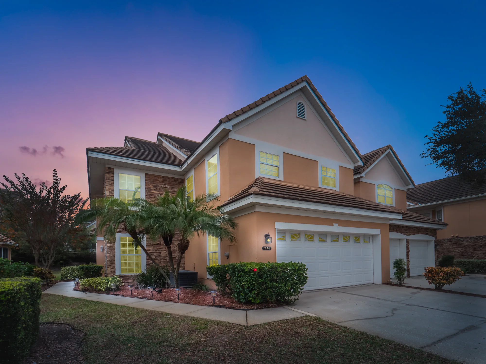 7407 Green Tree