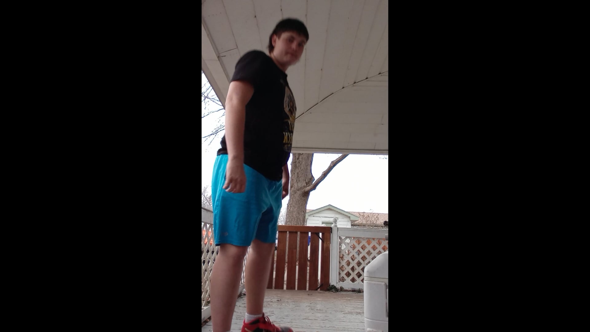 Watch lucas kreitzer's Air Squats: 77 air squats