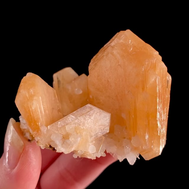 Stellerite (fine crystals) with Quartz