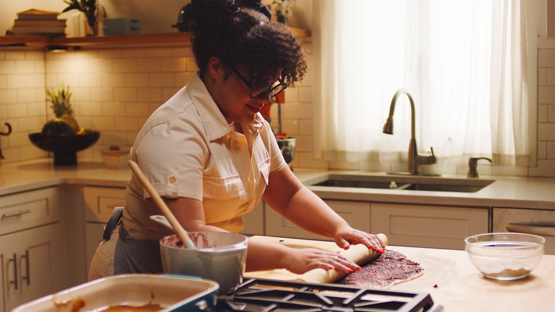 Le Creuset | Blueberry Plantain Sticky Buns with Chef Paola Velez