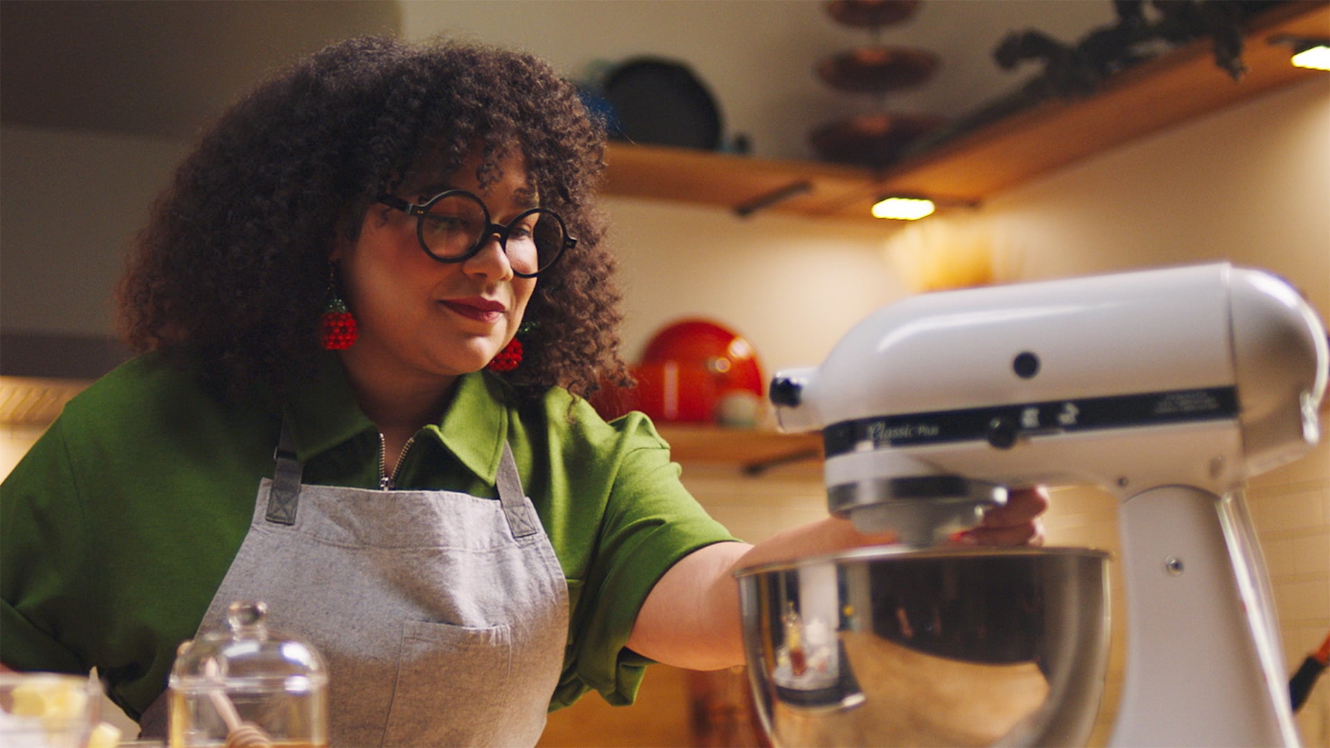 Le Creuset | Sour Cherry and Pepita Brioche with Chef Paola Velez