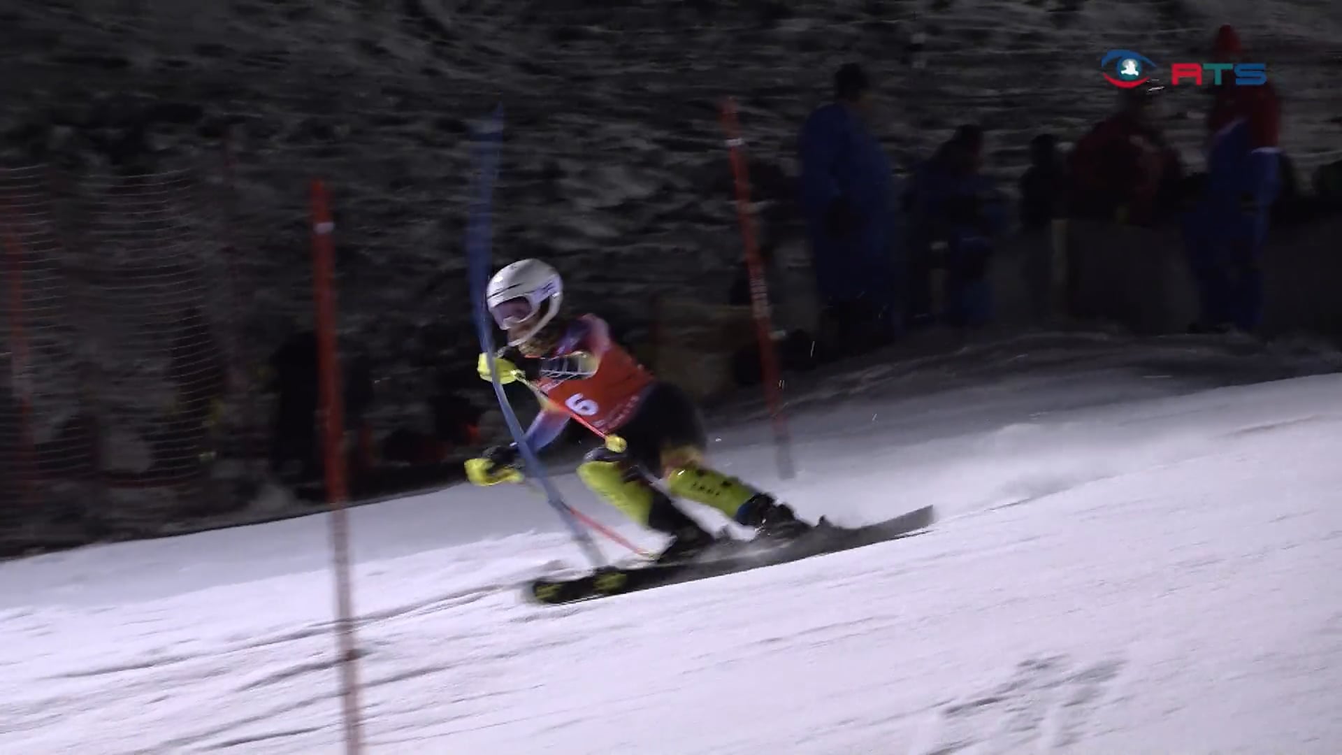 nachwuchs-faehrt-nachtslalom-auf-profi-rennstrecke-beim-salzburg-ag-landescup-auftakt
