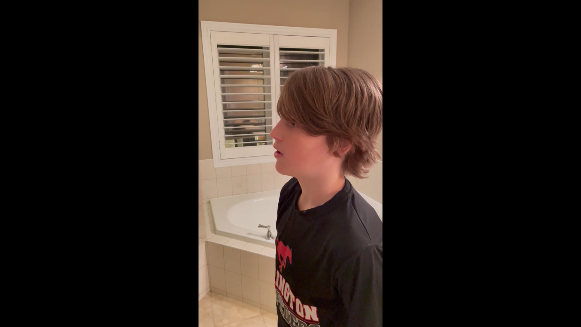 Watch ethan laplante's Weight: 101.6 pounds