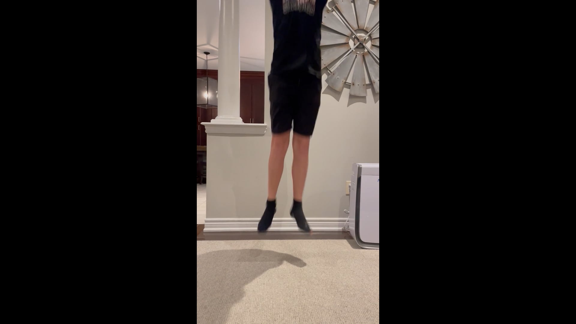 Watch ethan laplante's Vertical Jump: 20.56 inches
