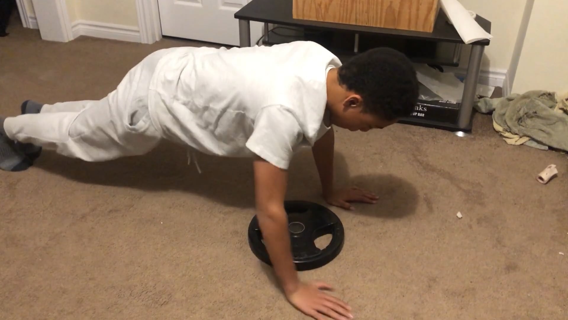 Watch brayden thompson's Push Ups: Expired