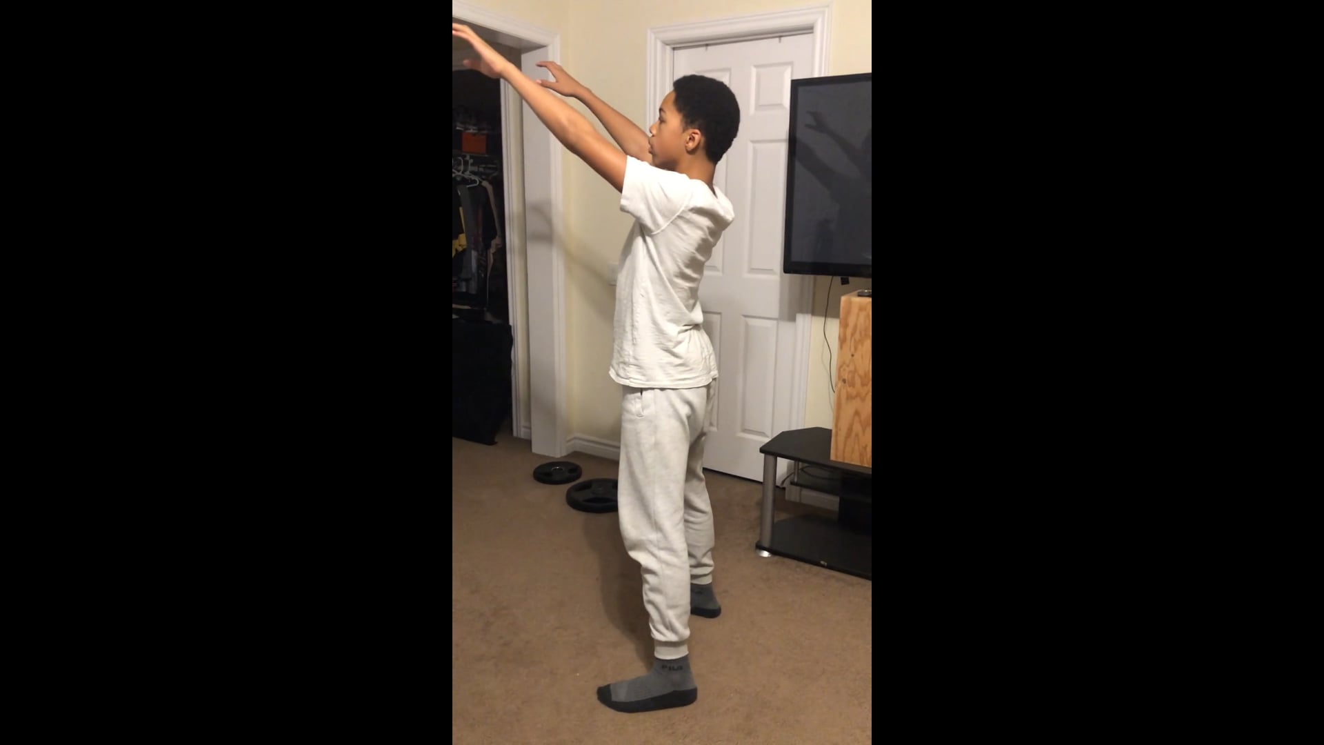 Watch brayden thompson's Air Squats: 50 air squats