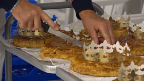 La comunitat de propietaris estrangers celebra la Galette de Rois