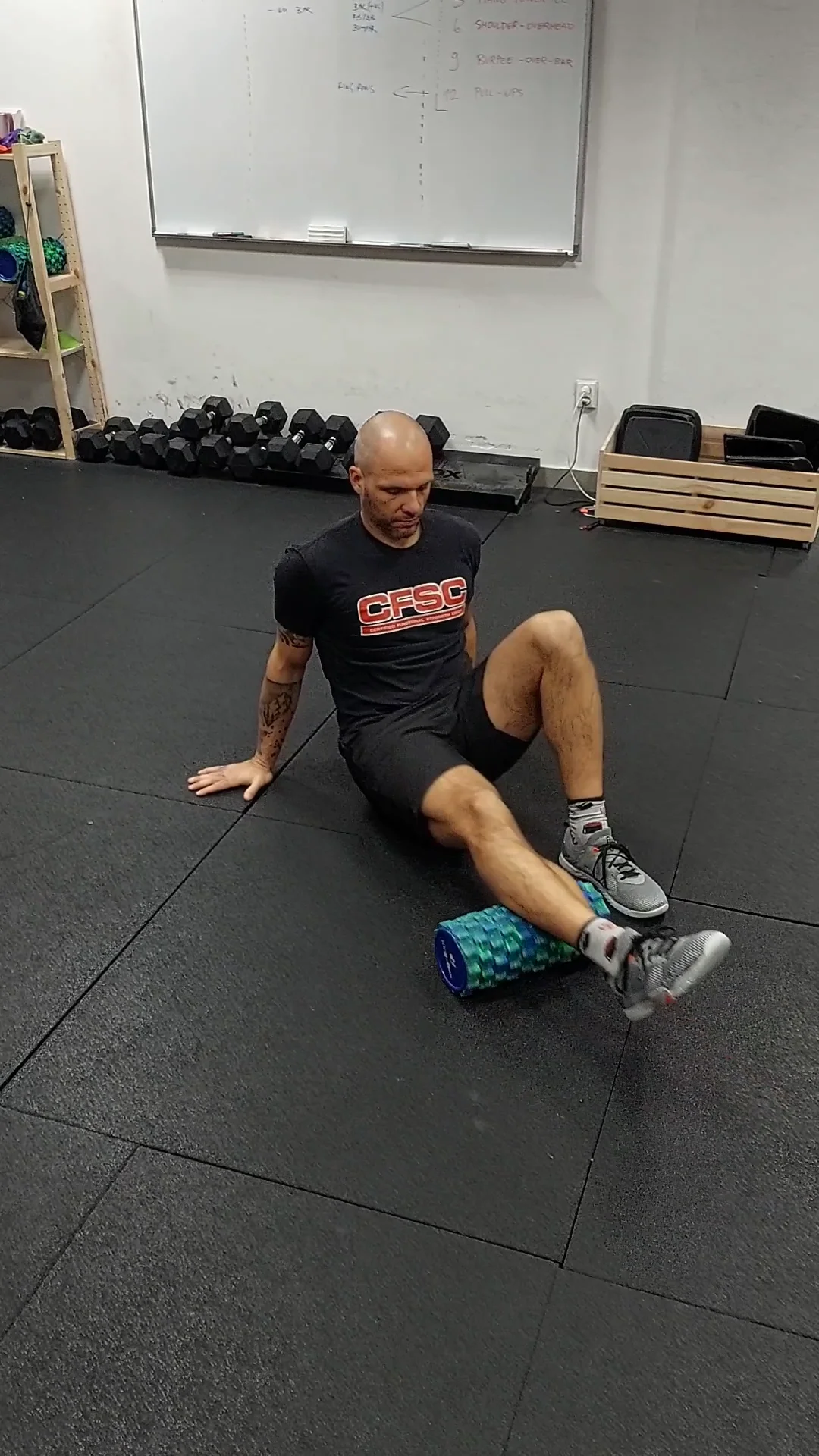 Foam Roller Calves & Hamstring on Vimeo