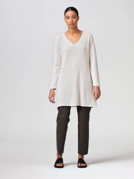 Peruvian Organic Cotton Crepe V-Neck Long Top | EILEEN FISHER Peruvian Organic Cotton Crepe V-Neck Long Top | EILEEN FISHER