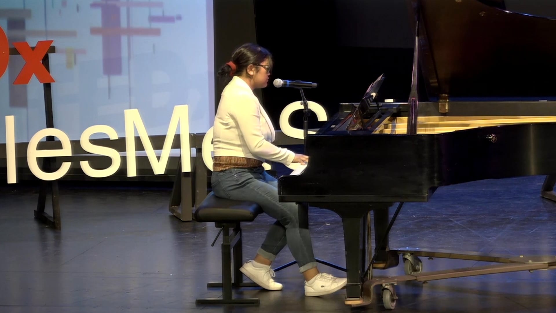 C7O-340 - TEDx - Phoebe Pedrina