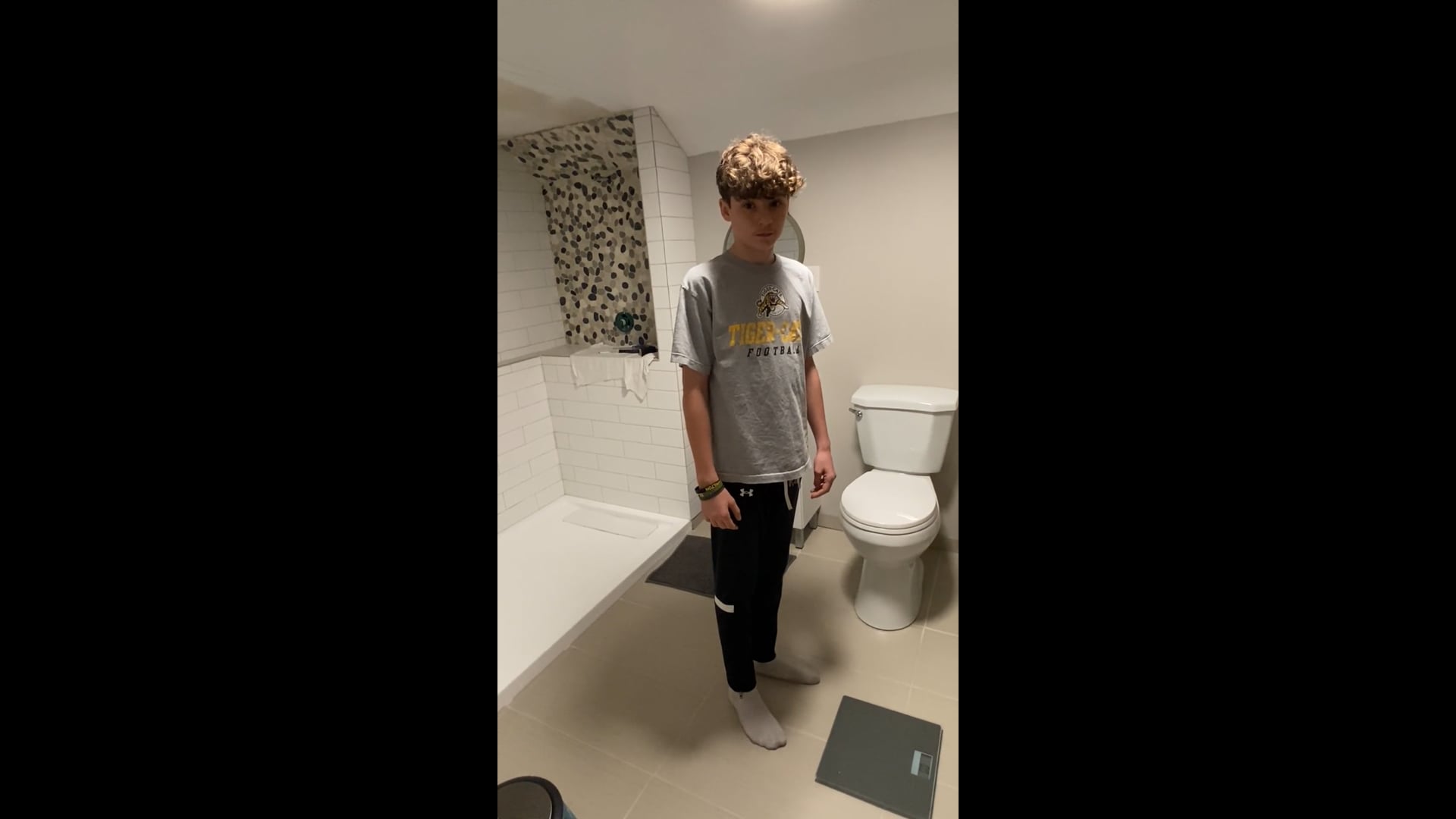 Watch PurpleShift athlete's Weight: 112.2 pounds