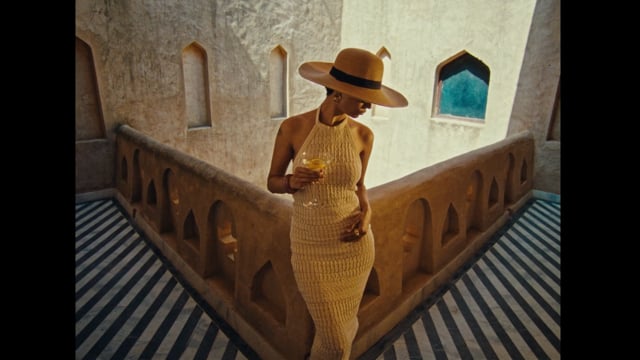 Zoya Gin ~ live love rejoice ~