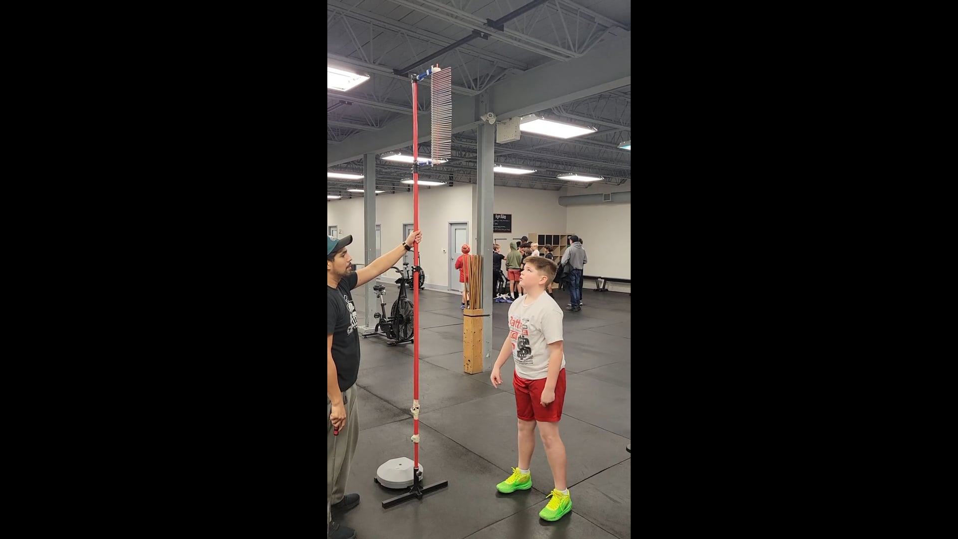 Watch kingston kaus's Vertical Jump: 11.58 inches