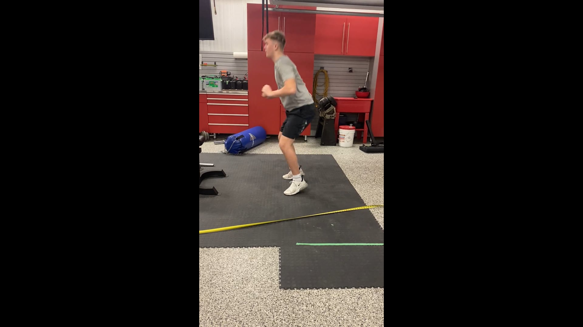 Watch heath desjardin's Air Squats: 83 air squats