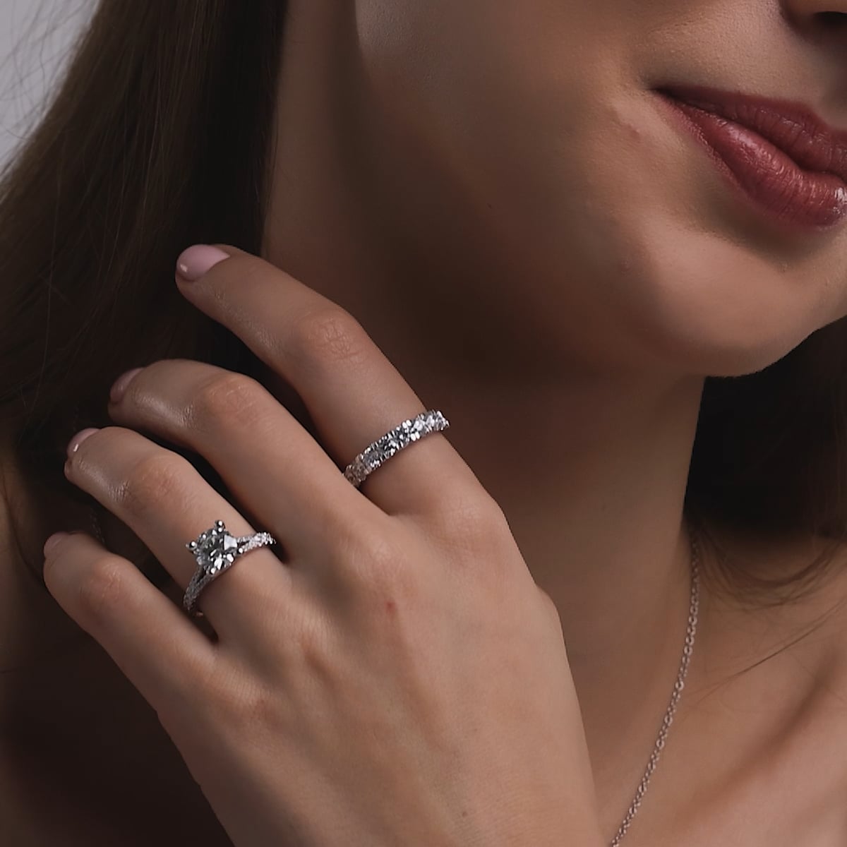 product video 2 for 2 5/8 ctw Round Lab Grown Diamond Split Shank Halo Engagement Ring