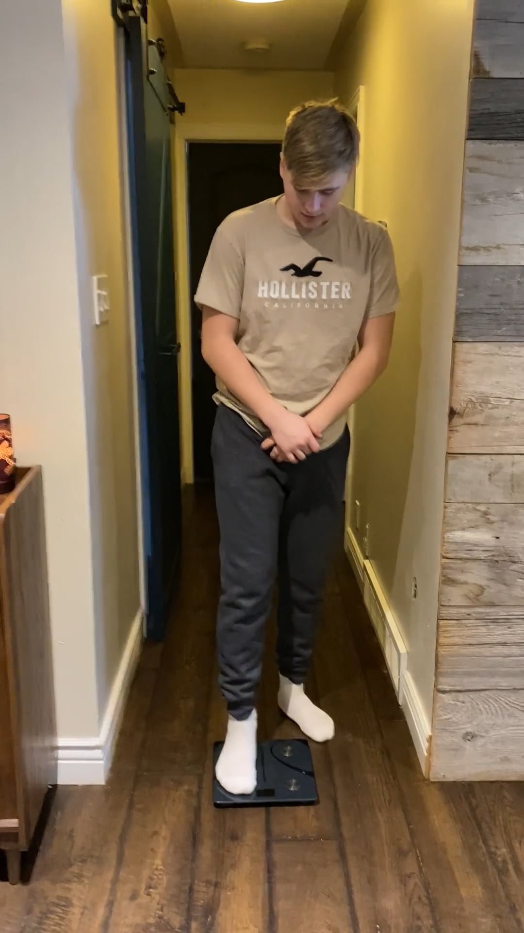 Watch heath desjardin's Weight: 190.6 pounds