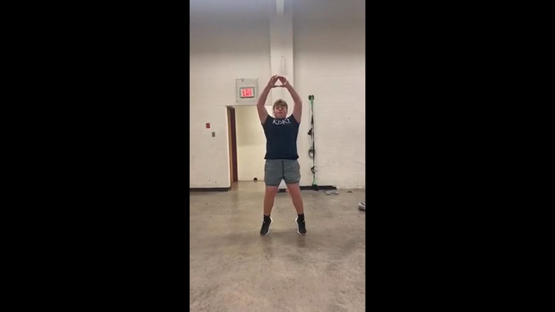 Watch cooper hitchen's Vertical Jump: 18.3 inches