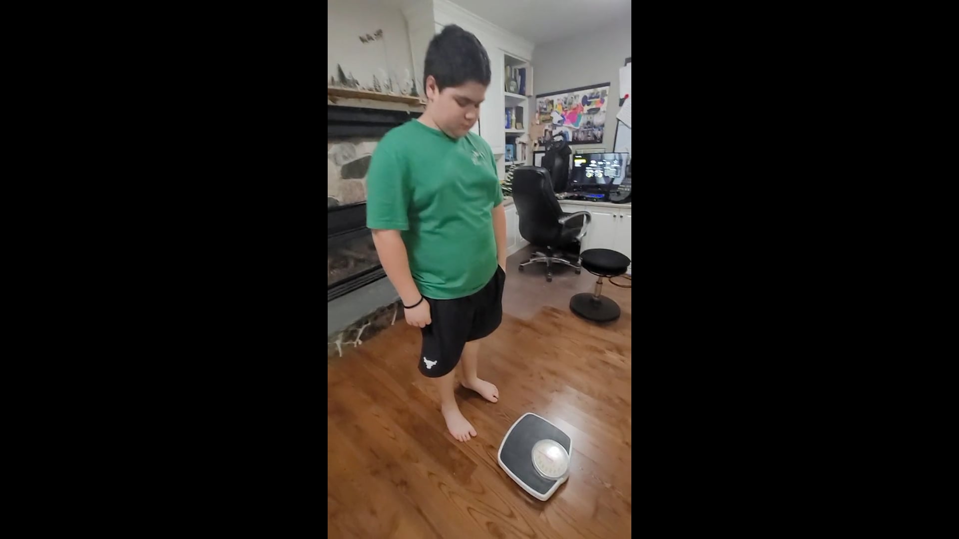 Watch garrett smith's Weight: 209 pounds