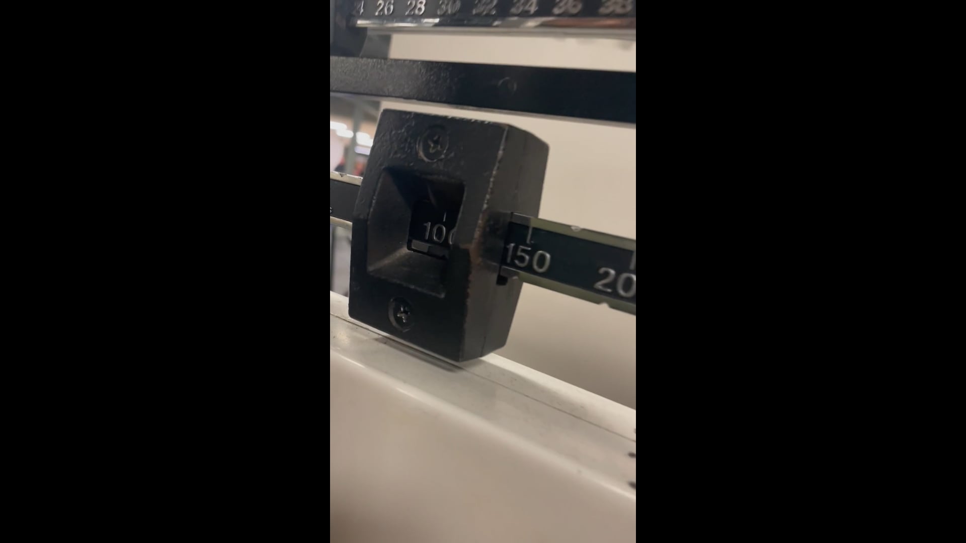 Watch boe bender's Weight: 121.1 pounds