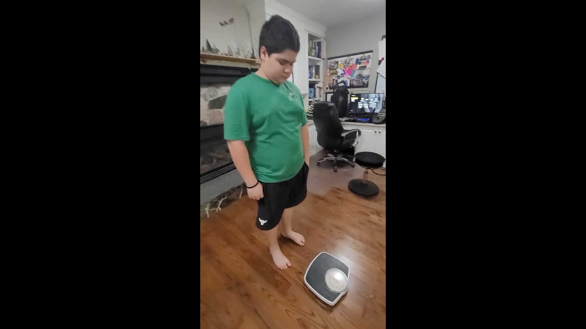Watch garrett smith's Weight: 209 pounds