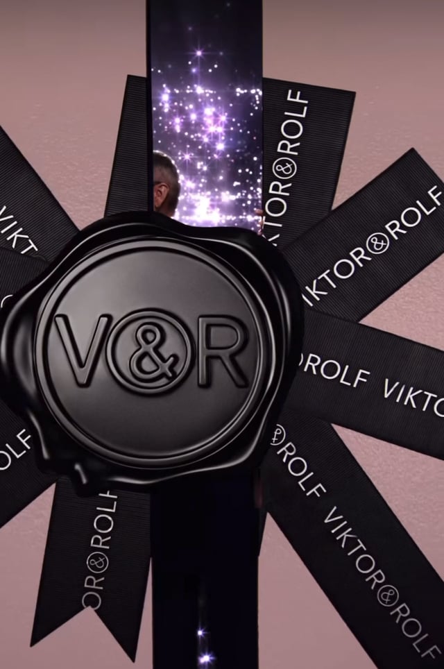 VIKTOR & ROLF FLOWERBOMB - INEZ & VINOODH 