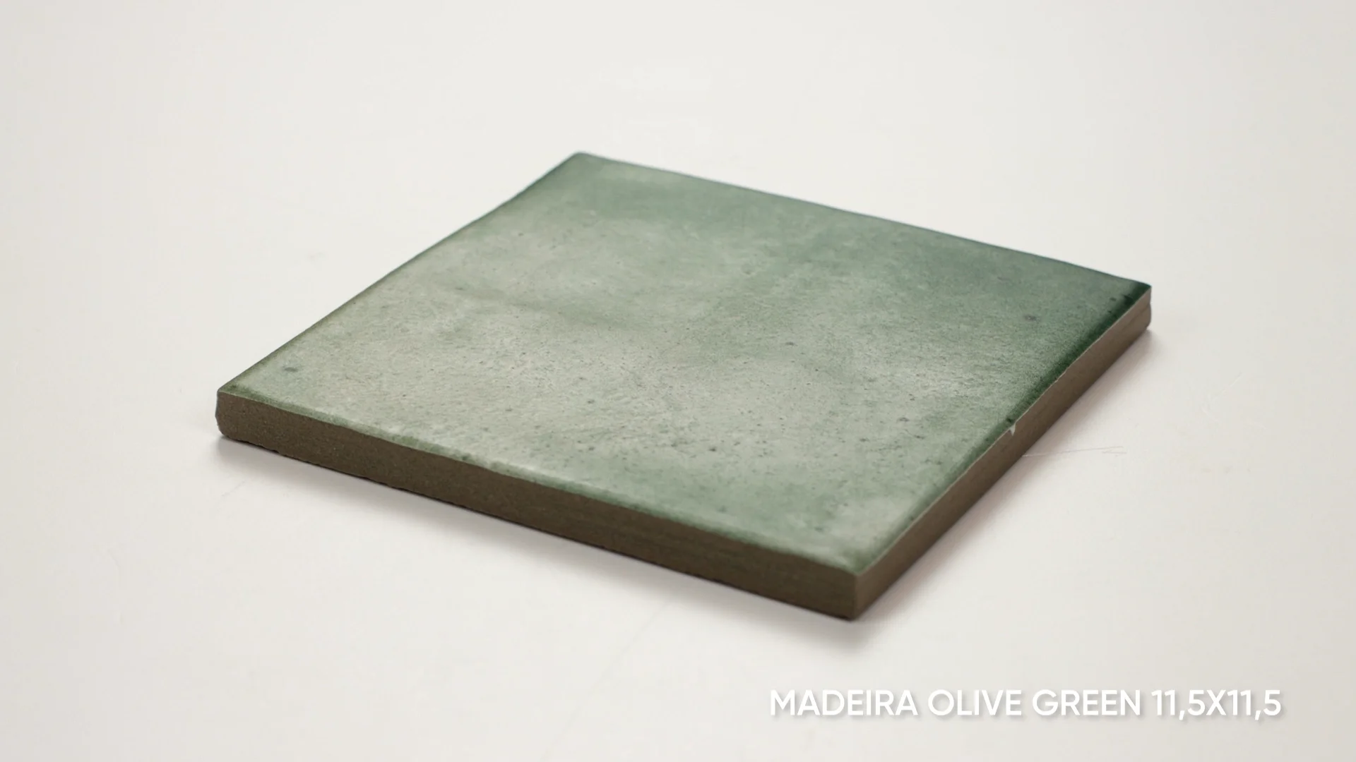 CARMEN-MADEIRA OLIVE GREEN 11,5X11,5