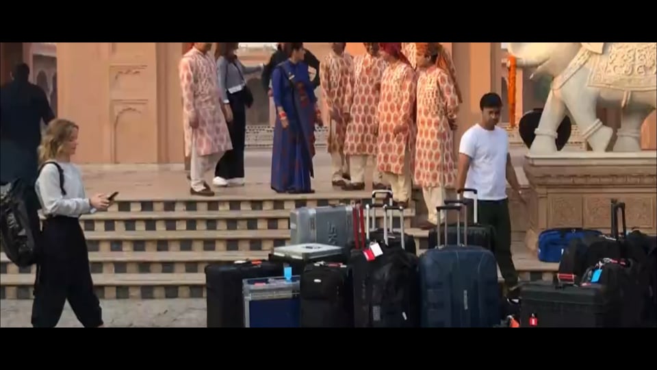 Preview image for video OBEROI_heart_Felt_BTS_5