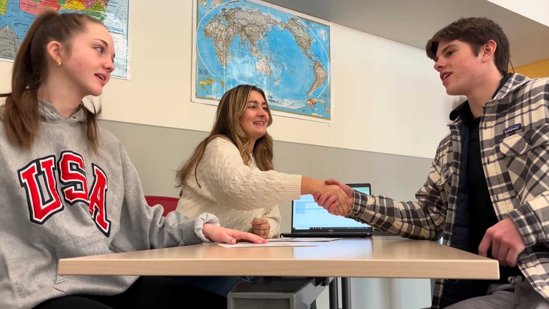 Financial Consulting DECA Example (Heidi, Brett, Brooke) on Vimeo