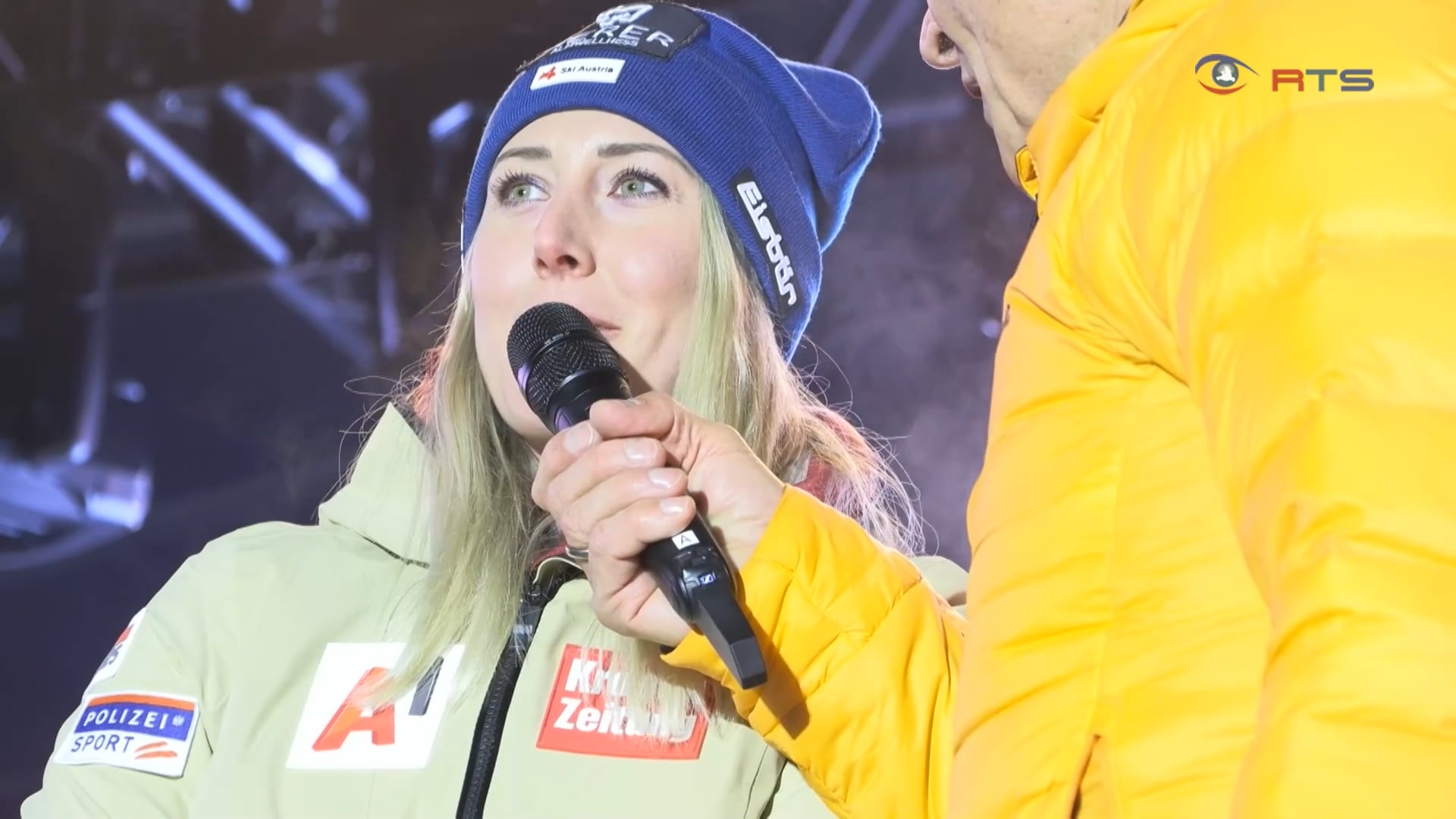 weltcup-der-damen-party-in-altenmarkt-fuer-die-ski-heldinnen-und-die-organisatoren