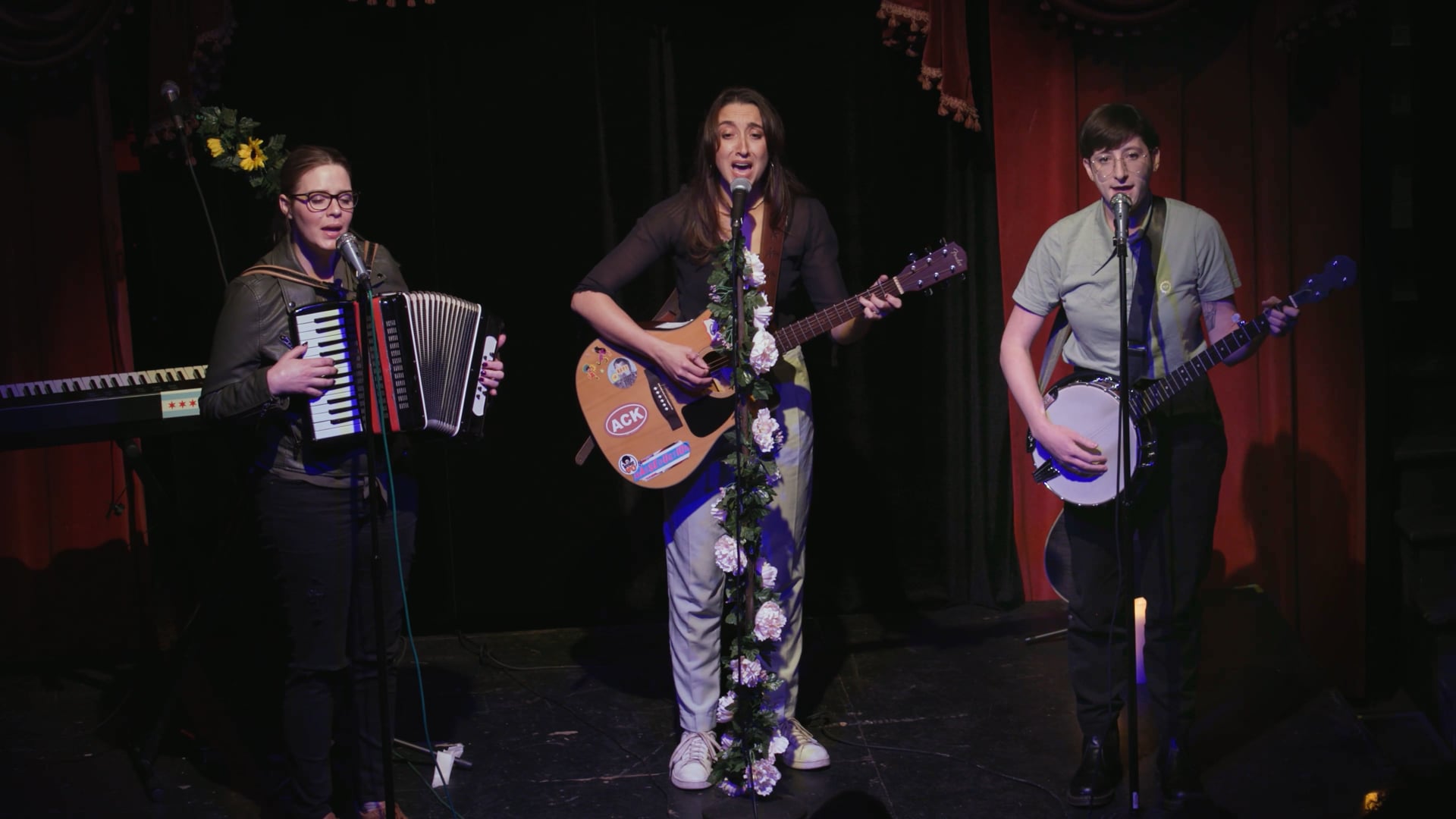 Femmedy Trio Live