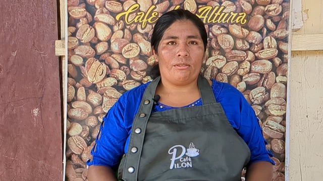 Café Cascada in the Pilón Lajas