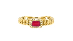 30 Carat Ruby Curb-Link Ring with Diamond Accents in 14kt Yellow Gold