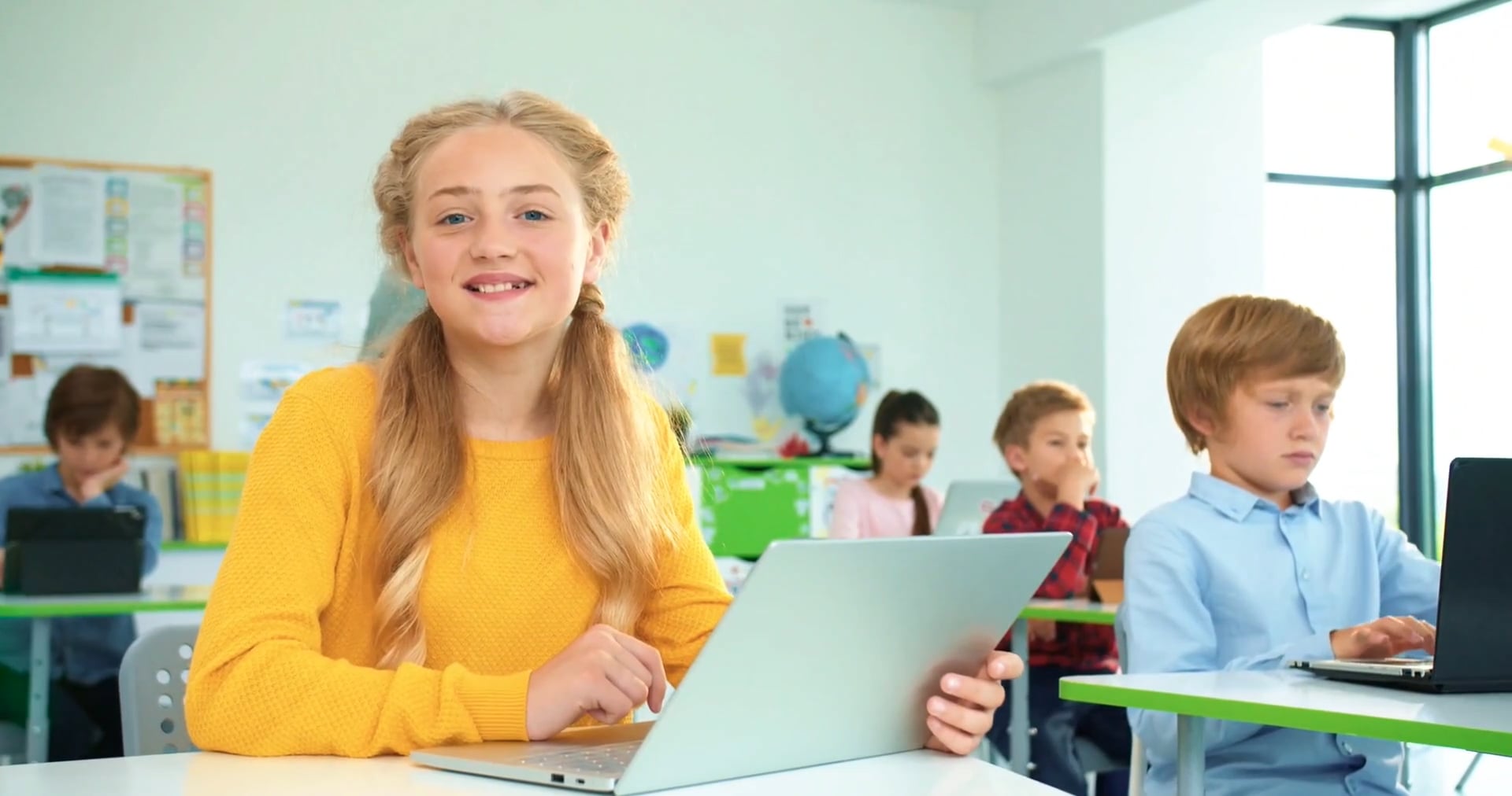https://i.vimeocdn.com/video/1785355966-4b20dba90523255861fb31525f45b6fc06bfa01cf1f3049bbd43dccca84a778c-d