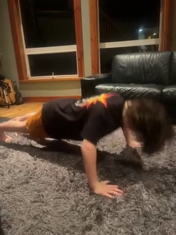 Watch gus steeves's Push Ups: 81 push ups