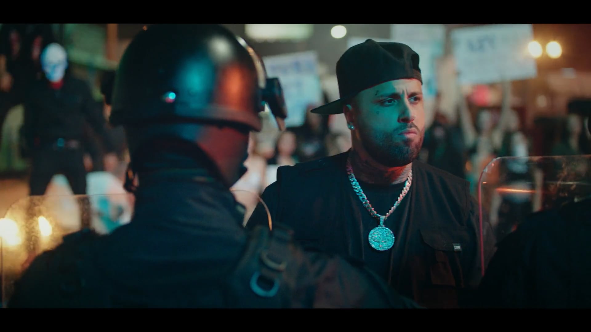 Nicky Jam & Daddy Yankee - Muévelo