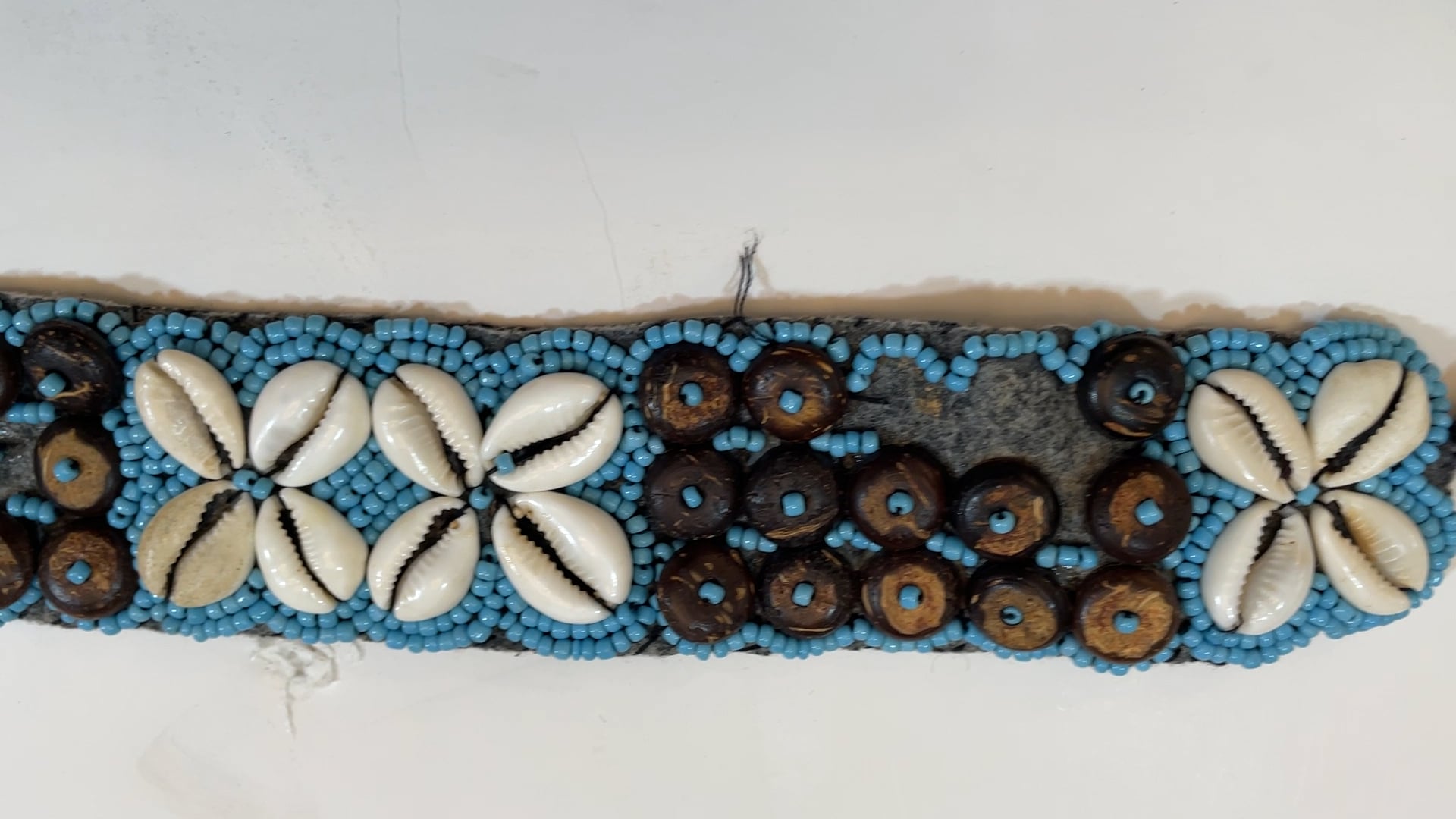Brown and Turquoise Beaded Shell Belt Size S Girls Brown Turquoise Beaded Silver Sparkle Studded 1 1/4  main image 2