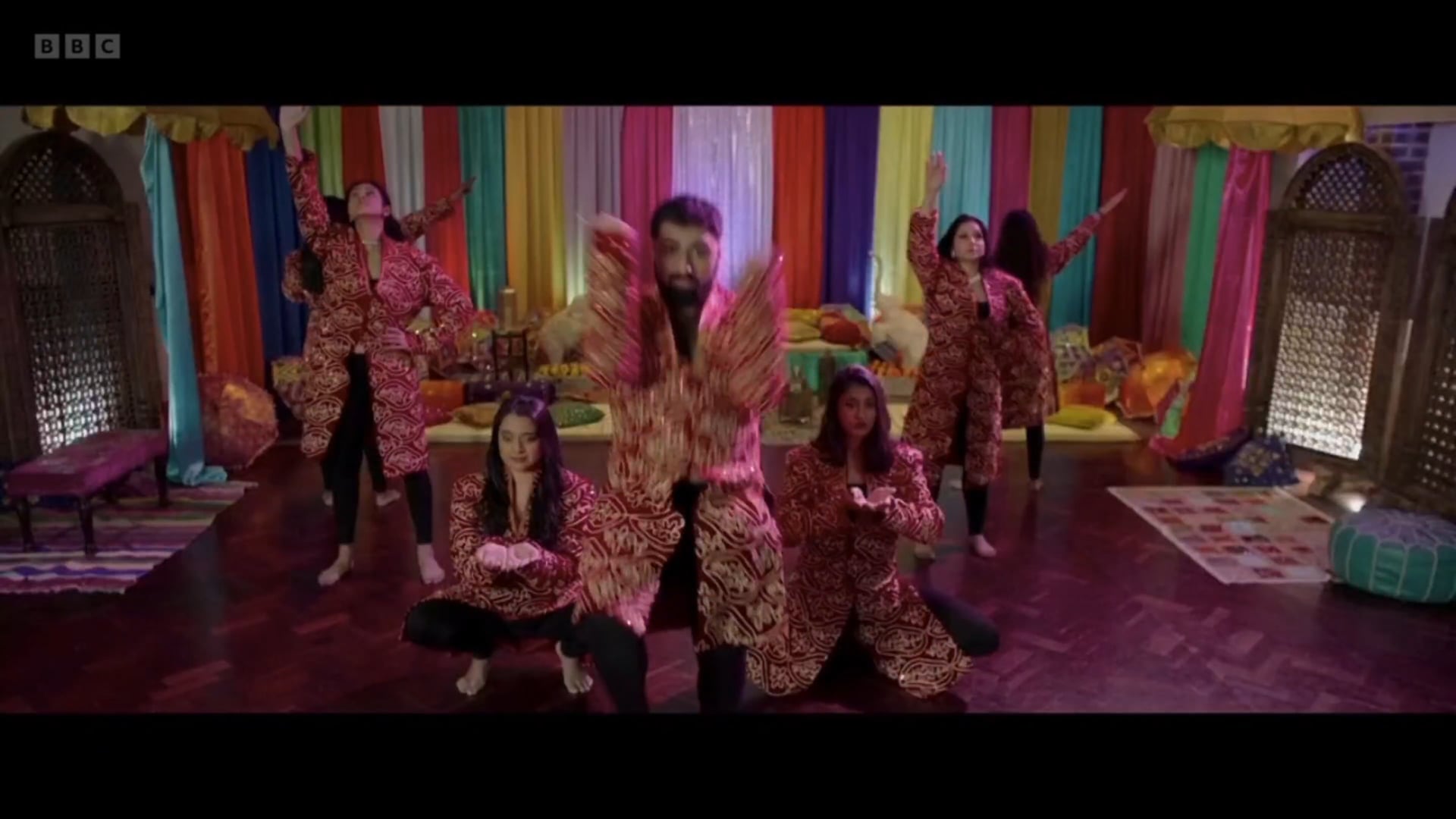 bollywood-dance-classes-in-london-bollyqueer