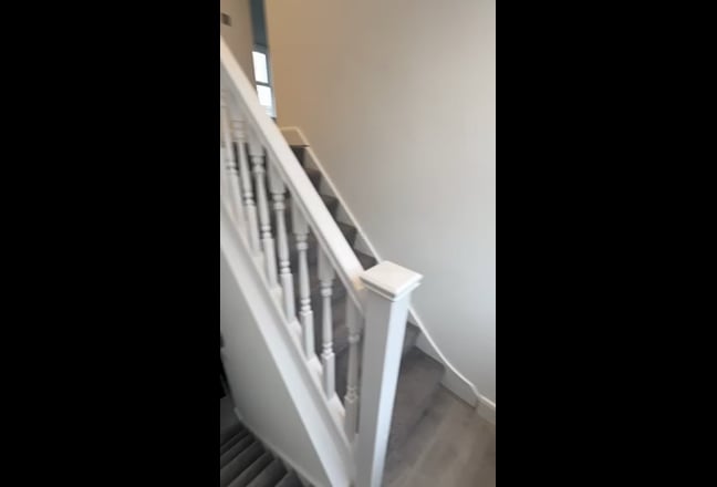 W12 |2 rooms | Living Room | Modern | 2 bathroom Main Photo