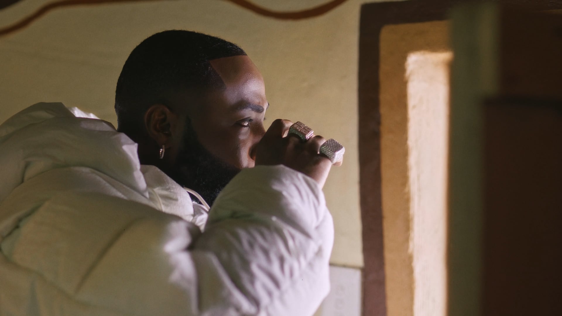 DAVIDO FT. MUSAKEYS - UNAVAILABLE