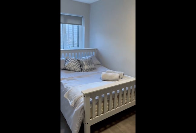 Ensuite Double Room Located in Riverdale Rd SE18! Main Photo