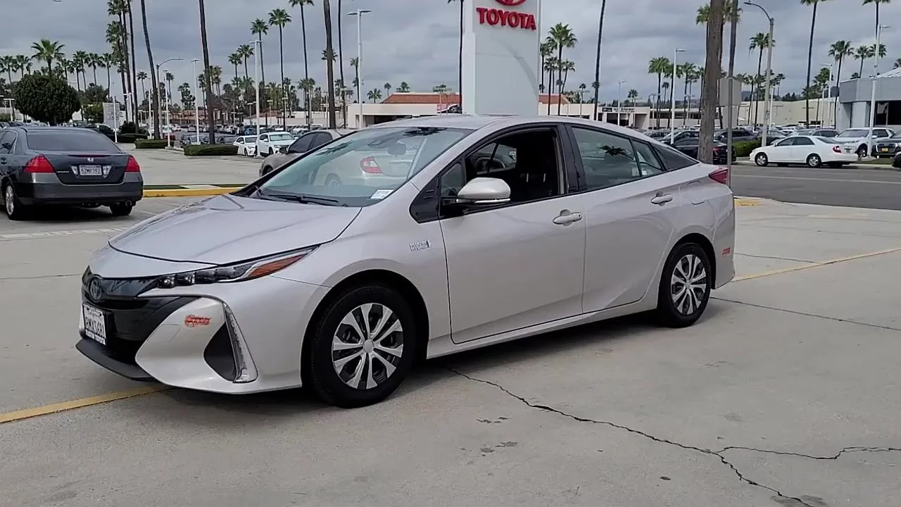 USED 2020 TOYOTA PRIUS PRIME XLE at Tustin Toyota (USED) 24T1711B on Vimeo