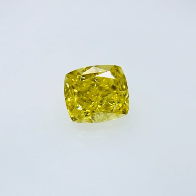 FANCY VIVID YELLOW 0.50ct CU/RT2434/GIA