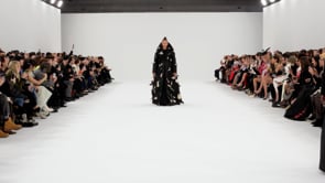 Viktor & Rolf en la Semana de la Moda de Alta Costura 2024: Cortando la semana de la moda con "Tijeras"