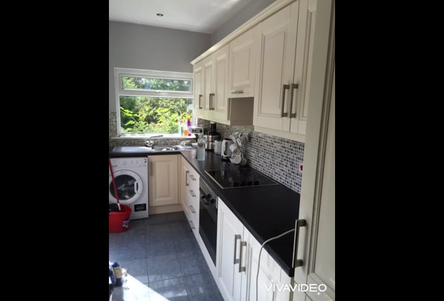 3 bedroom semi detached House  Main Photo